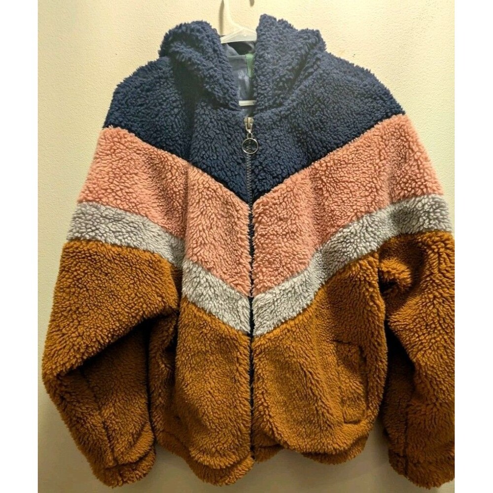 Wild Fable Women's Colorblock Hooded Full Zip Short Jacket Brown/Pink M